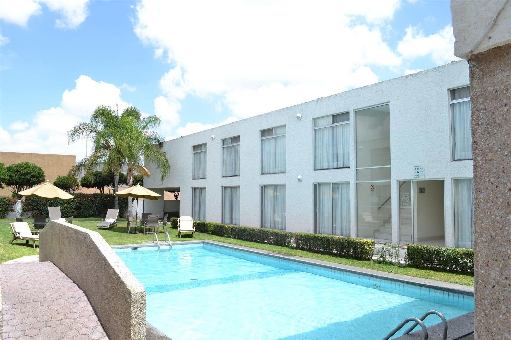La Posada Hotel Y Suites San Luis Potosi Bagian luar foto